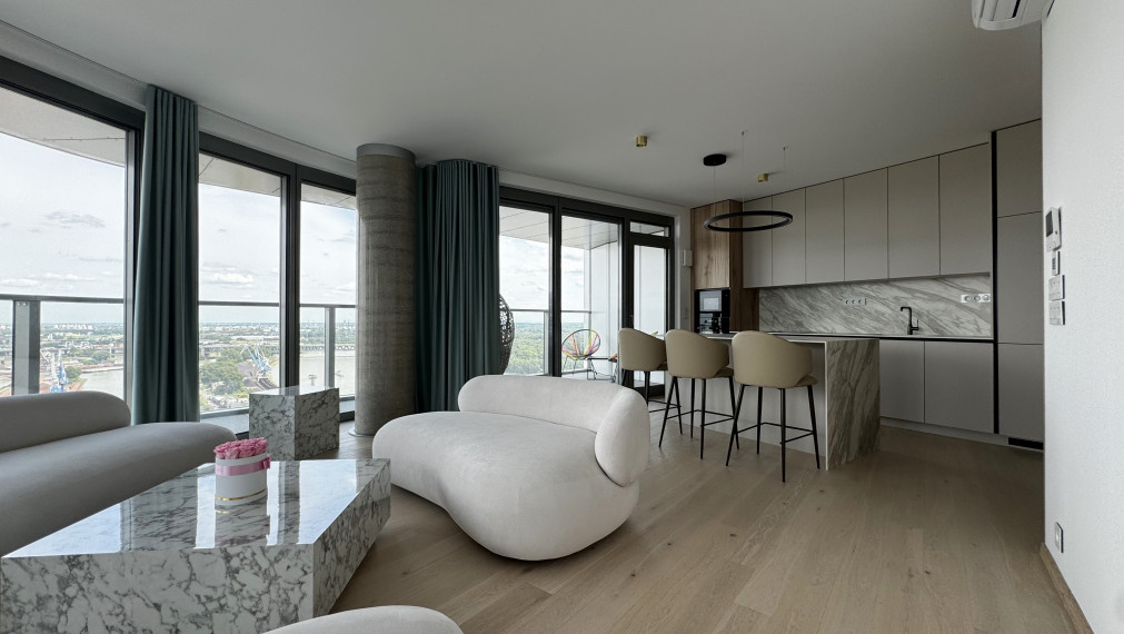 Luxusný byt priamo pri Dunaji - EUROVEA Tower