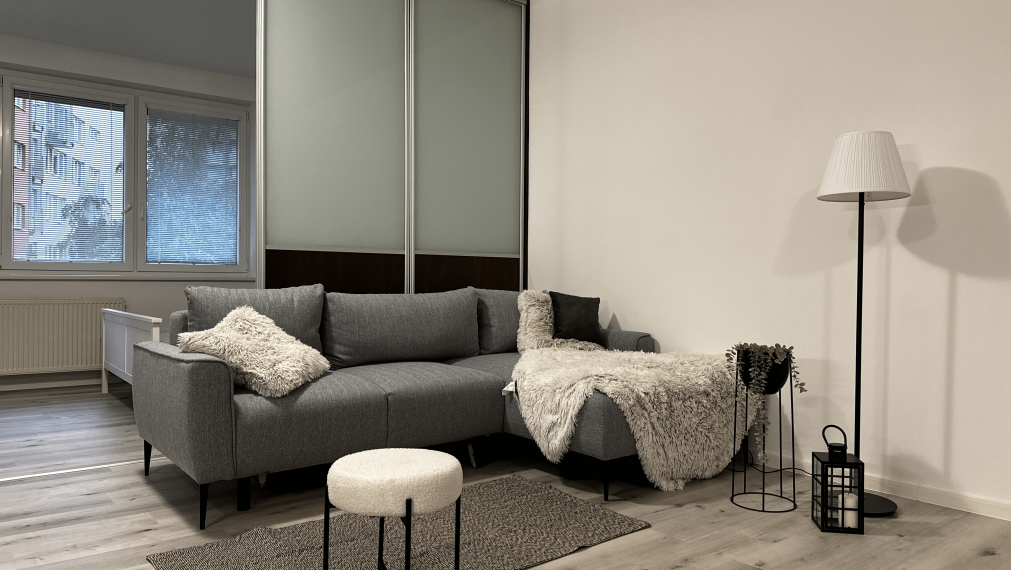 Zrekonštruovaný byt s parkovacím miestom v komplexe KOLOSEO