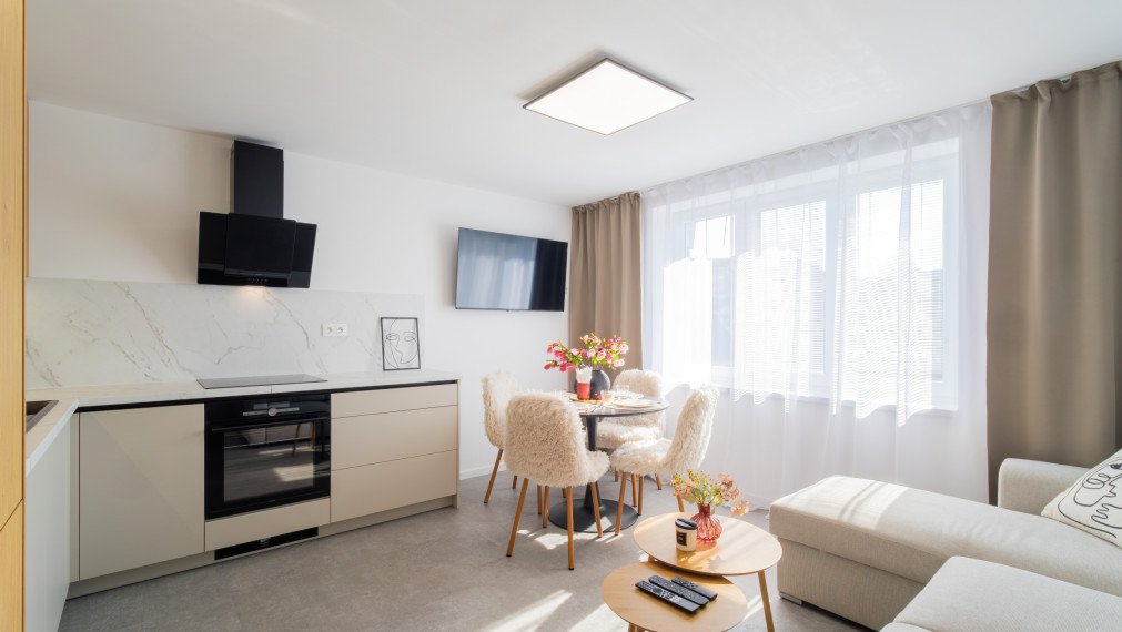 Čerstvo zrekonštruovaný 3kk s parkovacím miestom