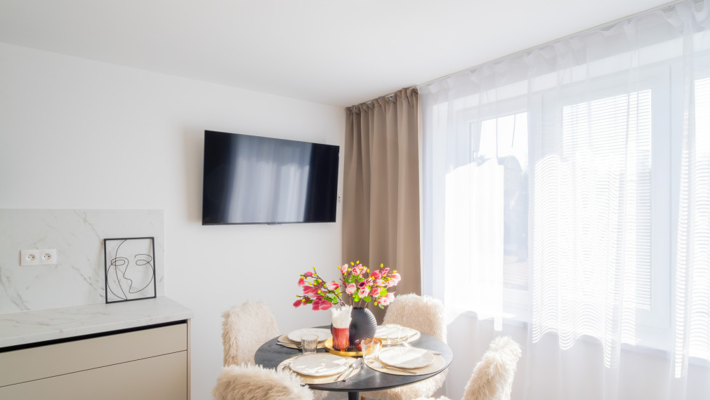 Nový 3-izbový byt v centre s parkovaním