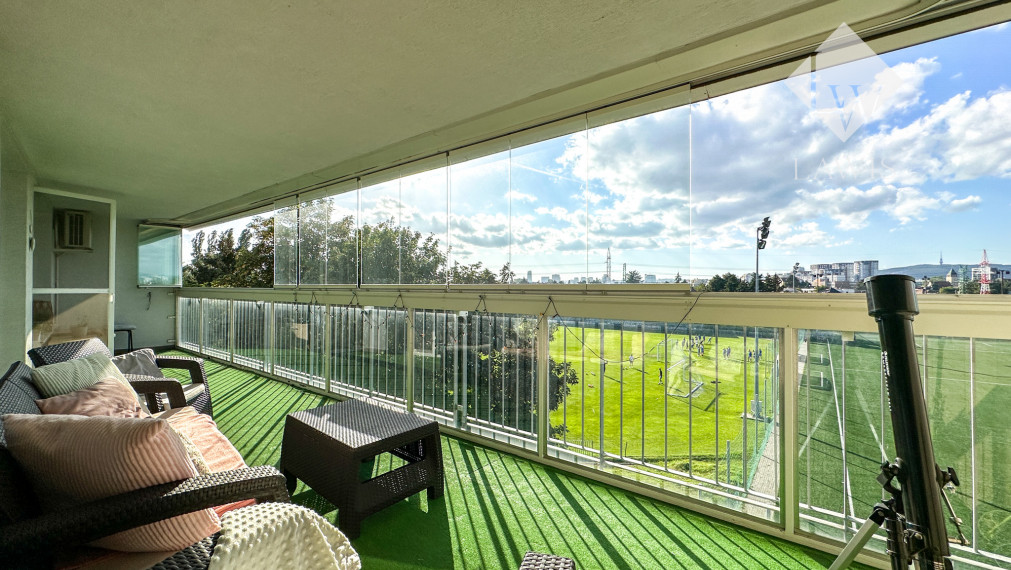 Slnečný 3i byt s terasou a garážovým státim