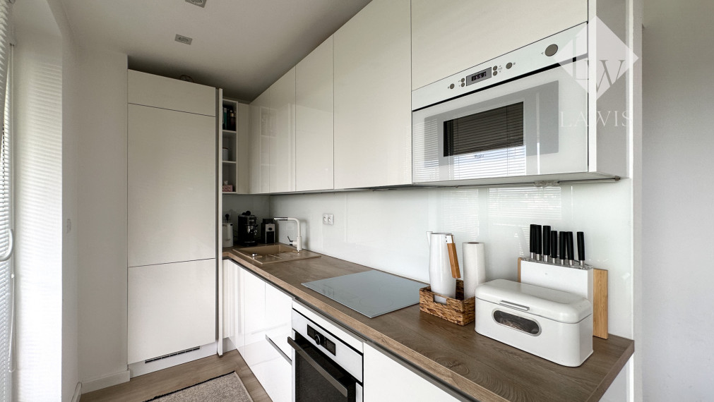 Slnečný 3i byt s terasou a garážovým státim