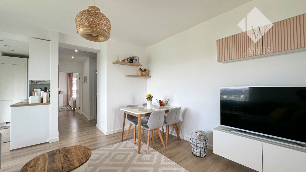 Slnečný 3i byt s terasou a garážovým státim