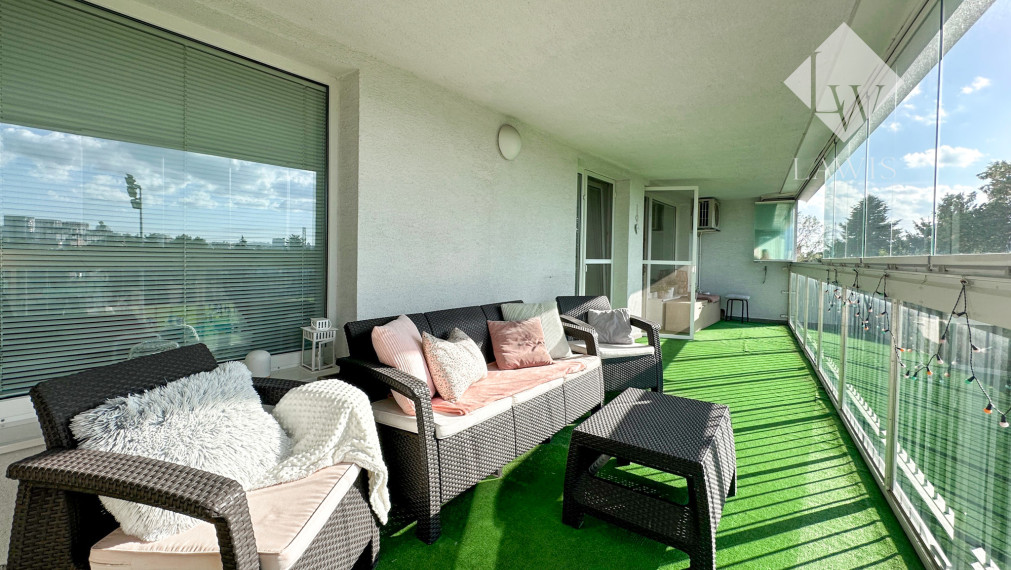 Slnečný 3i byt s terasou a garážovým státim