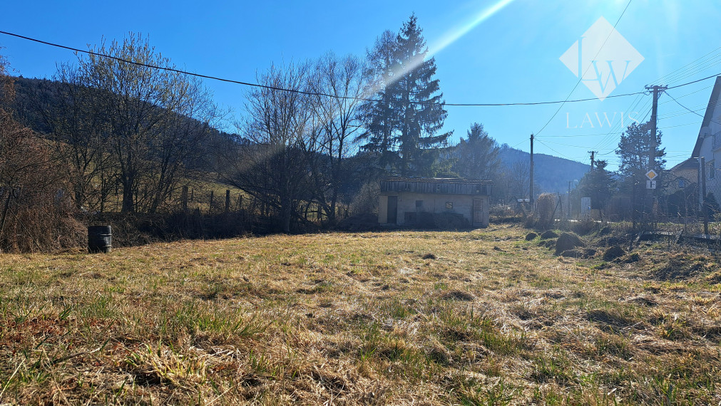 Slnečný stavebný pozemok