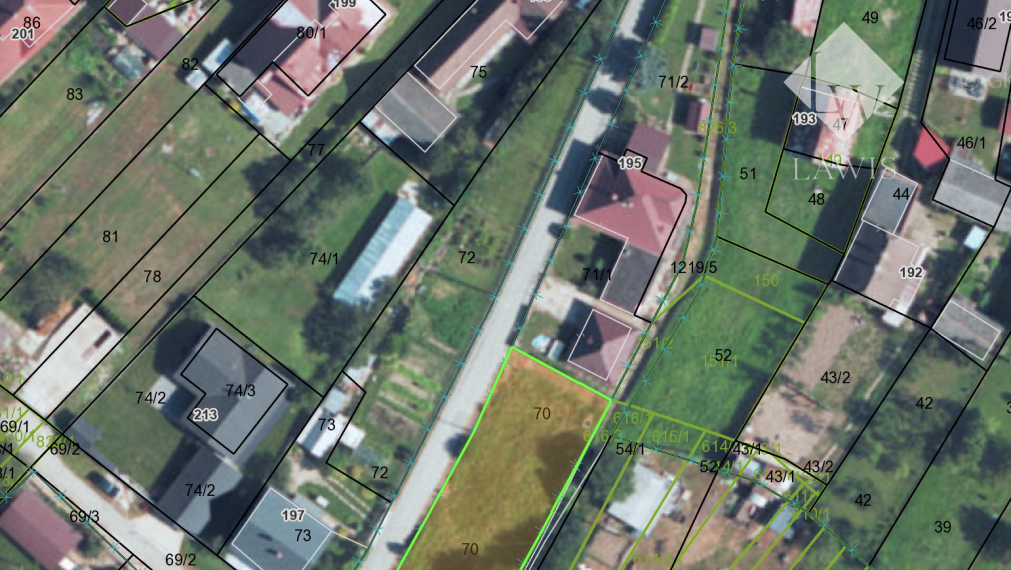 Stavebný pozemok, IS zriadené na pozemku