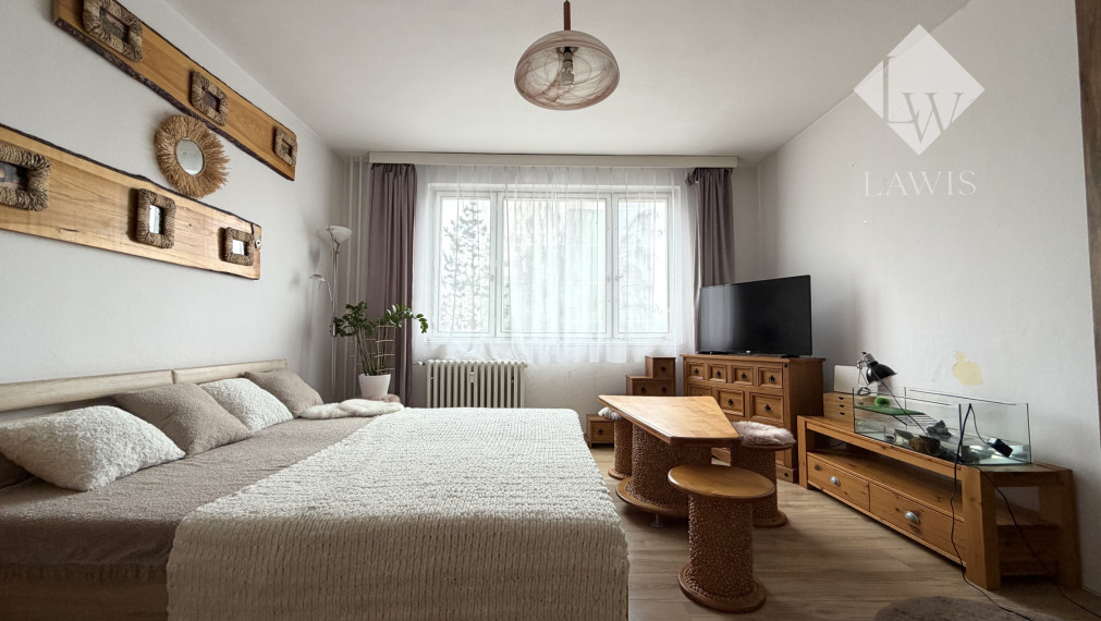 Priestranný 3i byt  - Hájik