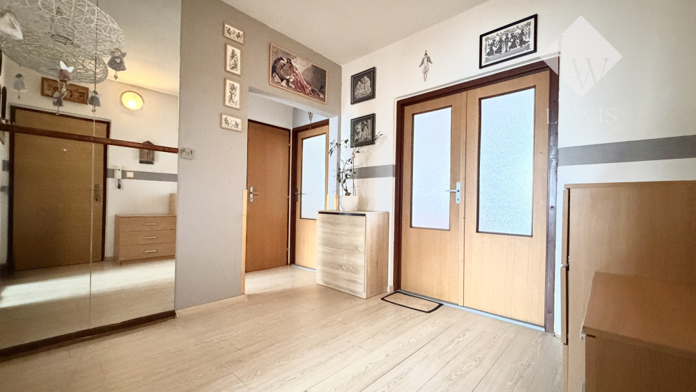 Priestranný 3i byt  - Hájik