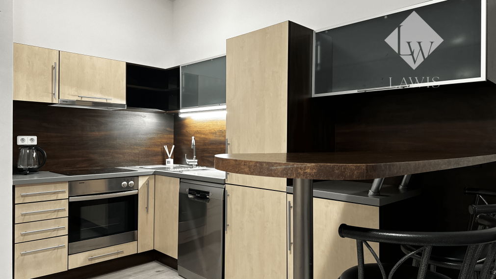 Zrekonštruovaný byt s parkovacím miestom v komplexe KOLOSEO