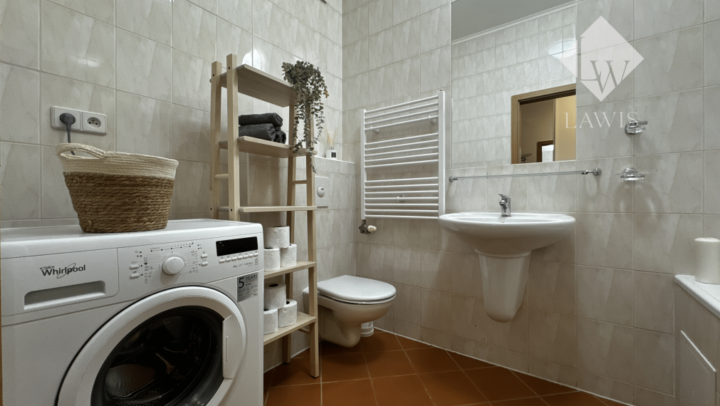 Zrekonštruovaný byt s parkovacím miestom v komplexe KOLOSEO