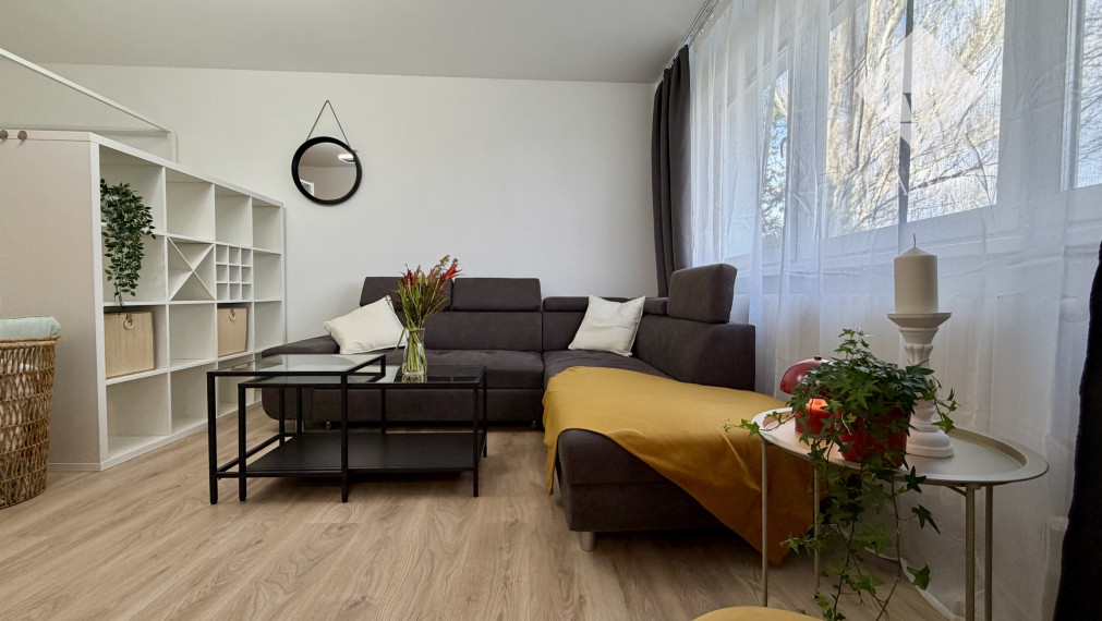 Veľký 1i s výhľadom na Váh-oddelená obývacia a spiaca časť