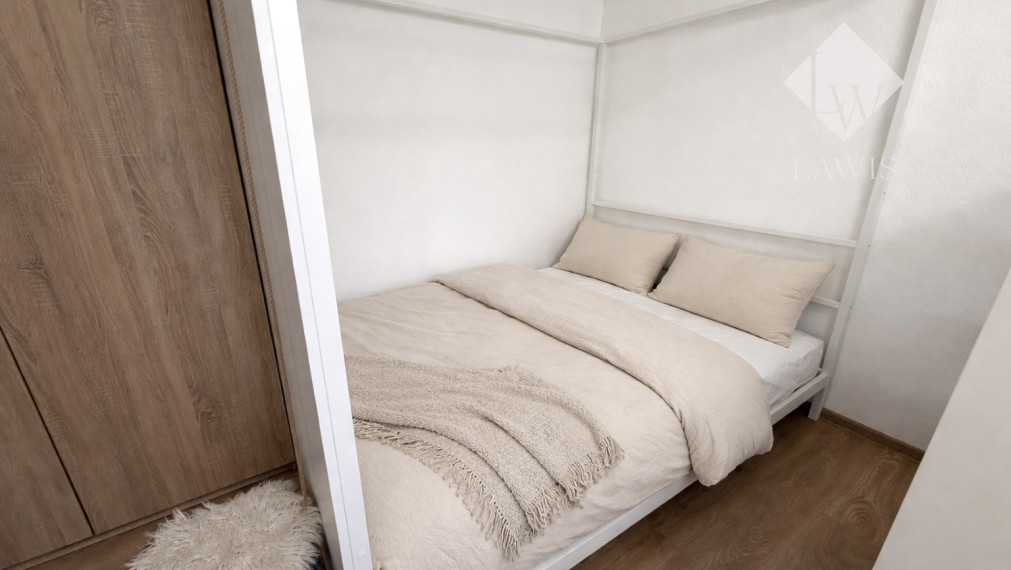 Veľký 1i s výhľadom na Váh-oddelená obývacia a spiaca časť