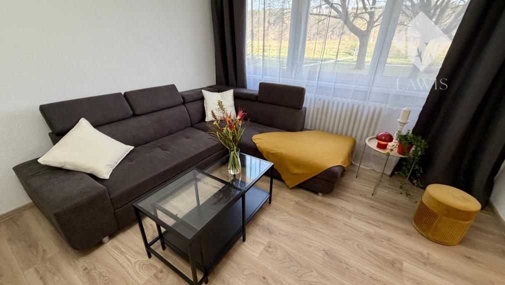 Veľký 1i s výhľadom na Váh-oddelená obývacia a spiaca časť