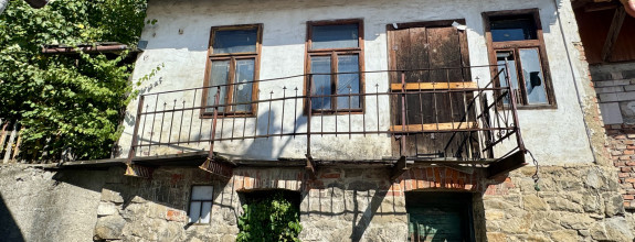 Domček v Budatíne - garáž, chatka alebo komerčný priestor