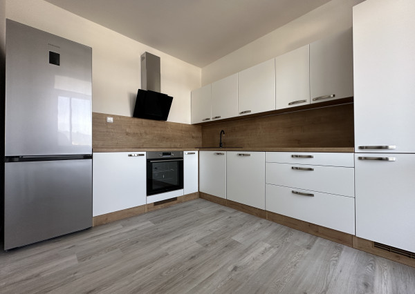 Zariadený 3i byt vrátane energií a internetu