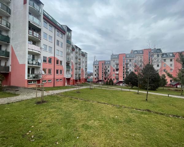 PRIPRAVUJEME 3i byt - Hájik