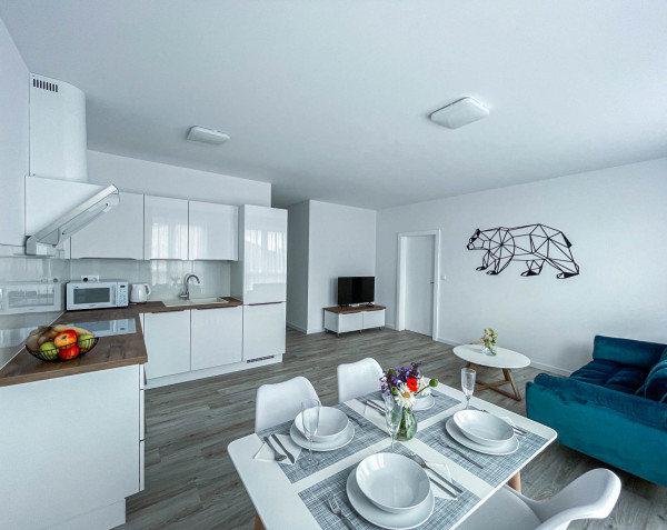 Kompletne zariadený 3-i byt v novostavbe URSUS s parkovaním