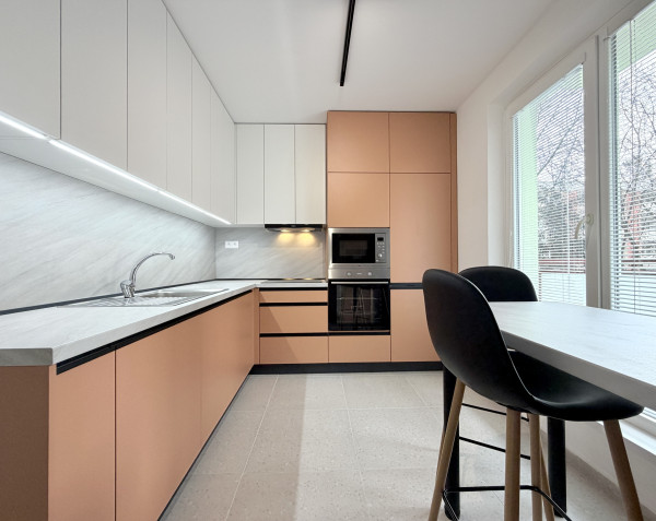 Novozrekonštruovaný, svetlý 2i byt BULVÁR