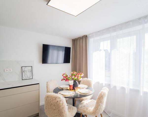 Nový 3-izbový byt v centre s parkovaním